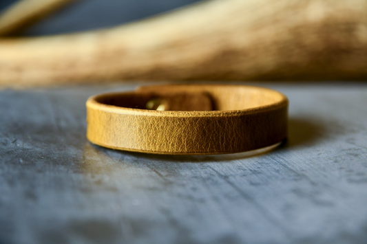 Leather Bracelet in Leaf Green - for those willing to proudly match their hound's Gentry attire