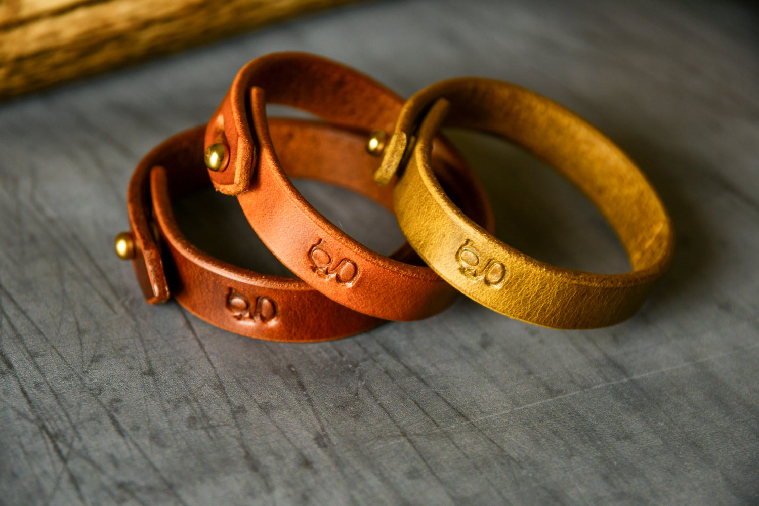Crafted in limited runs from rare, hand-selected British full-grain leather, this vegetable-tanned bracelet blends timeless design with exceptional craftsmanship—for those willing to shamelessly match their hounds. 