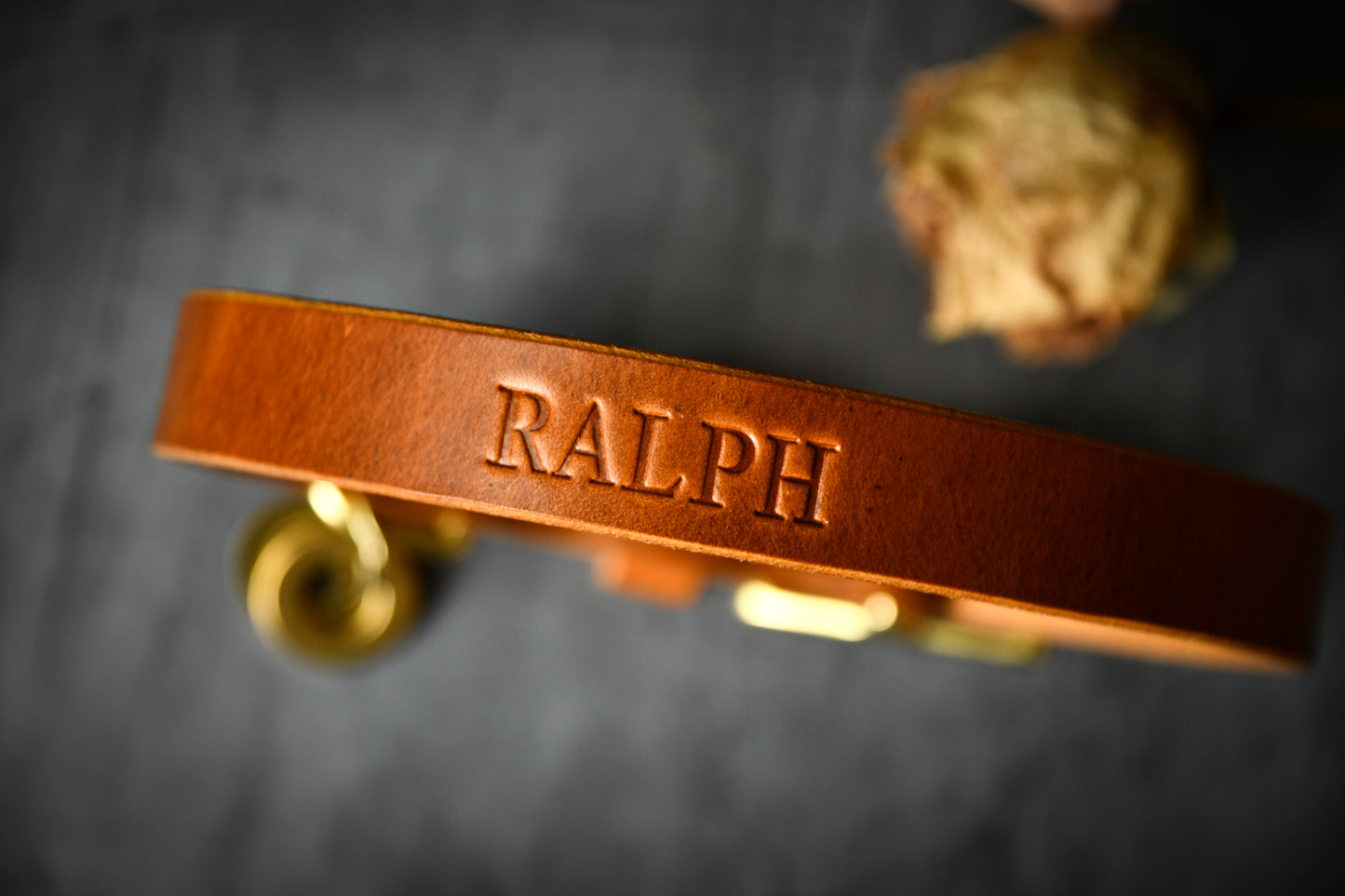 Handcrafted Personalised Light Tan Full-Grain Leather Collar