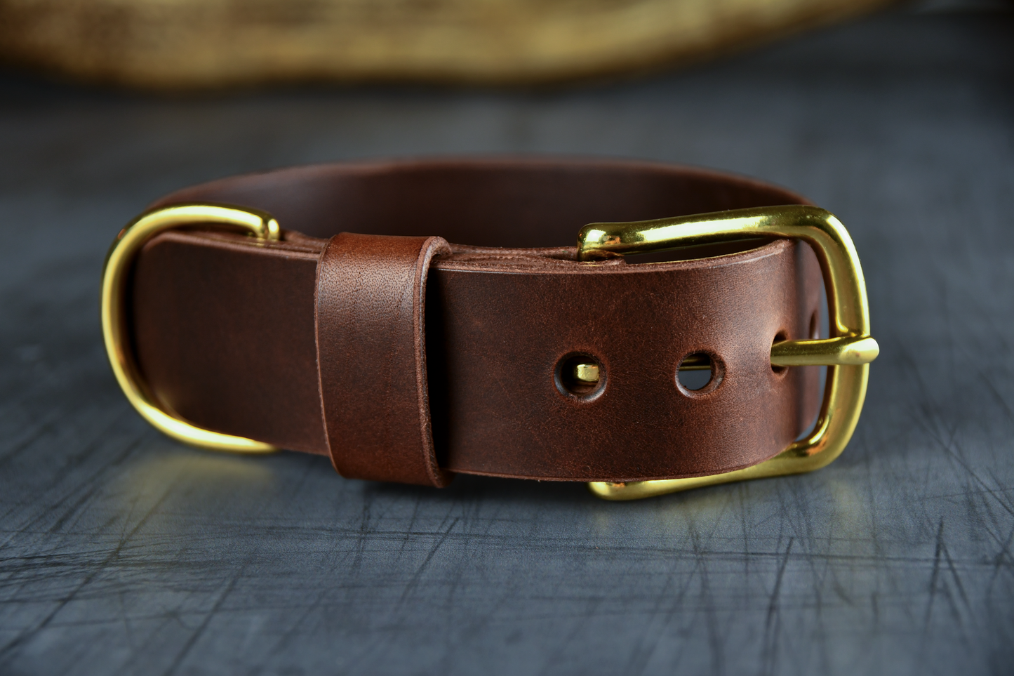 The Gentry's Wide Cut Leather Collar in Chestnut.