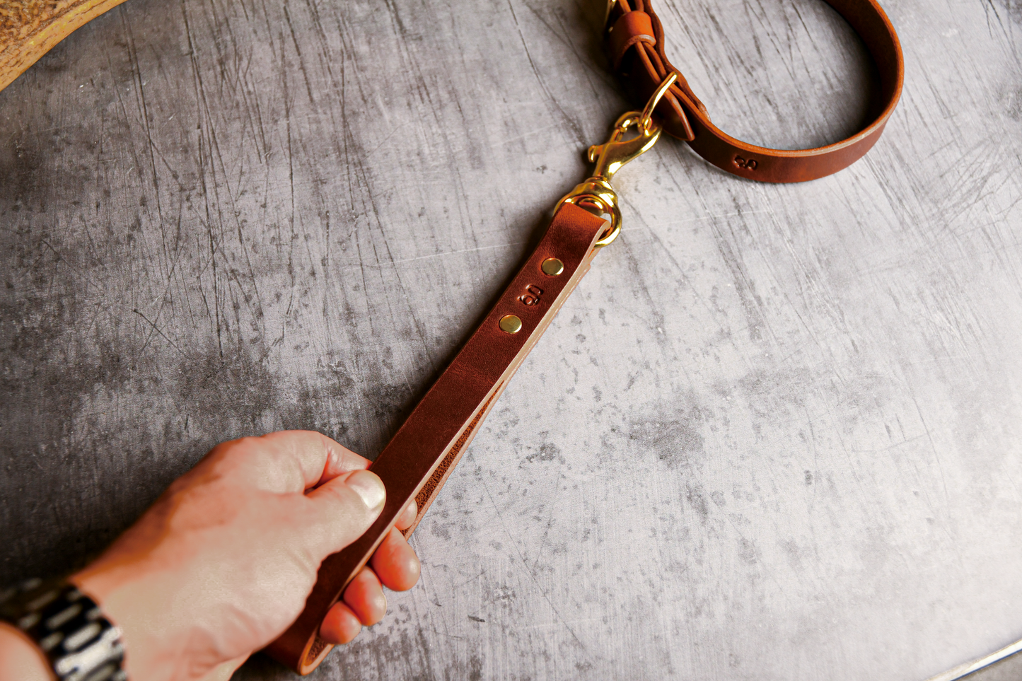Handcrafted Leather Traffic Handle Dog Lead in Chestnut.