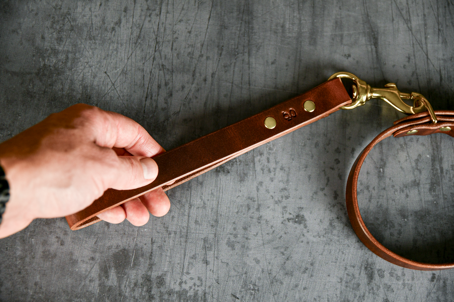 Handcrafted Leather Traffic Handle Dog Lead in Chestnut.